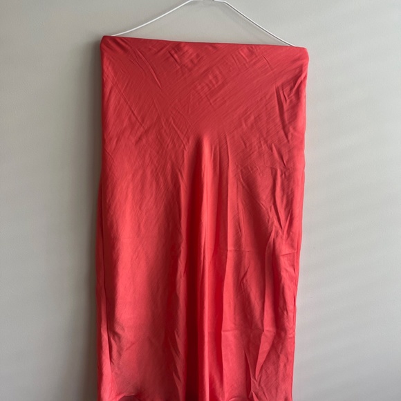 Satin Mid-length Skirt - Picture 5 of 5